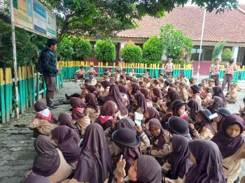 Ratusan Siswa SDN Sawangan 05 Ikuti Pelatihan Pramuka